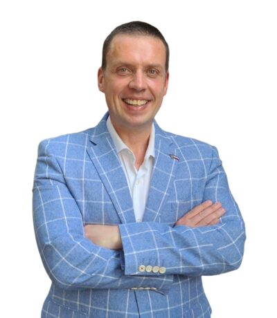 Lee Oughton